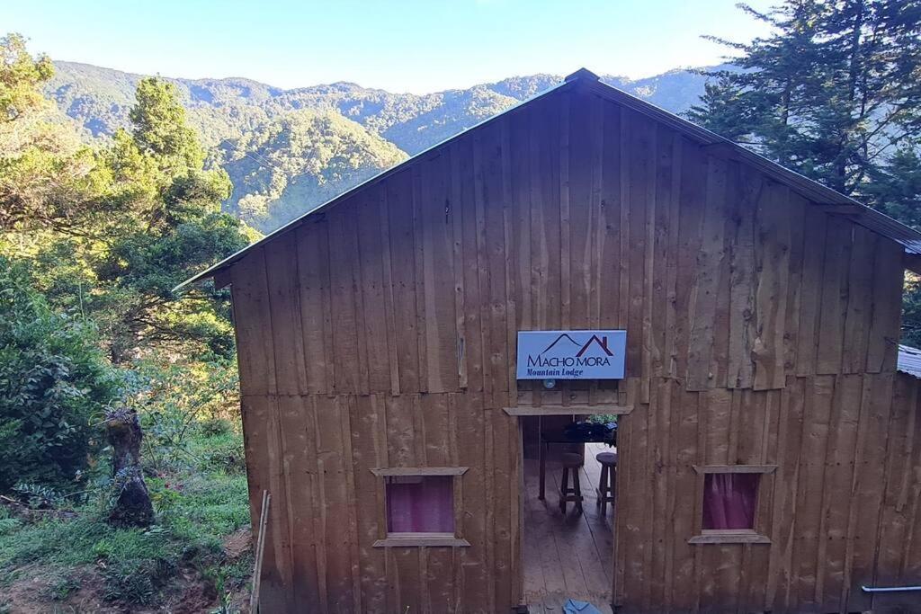 El Descanso #1, Macho Mora Mountain Chalet